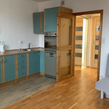 Goscinne Przy Plazy Rewa