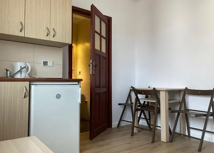 Goscinne Przy Plazy Rewa